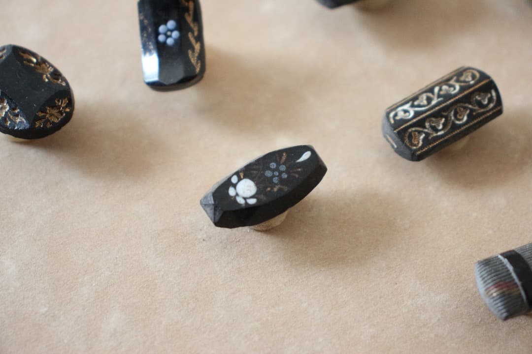 アンティーク　ガラスボタン　１９〜２０世紀　オーストリア・チェコスロバキア製