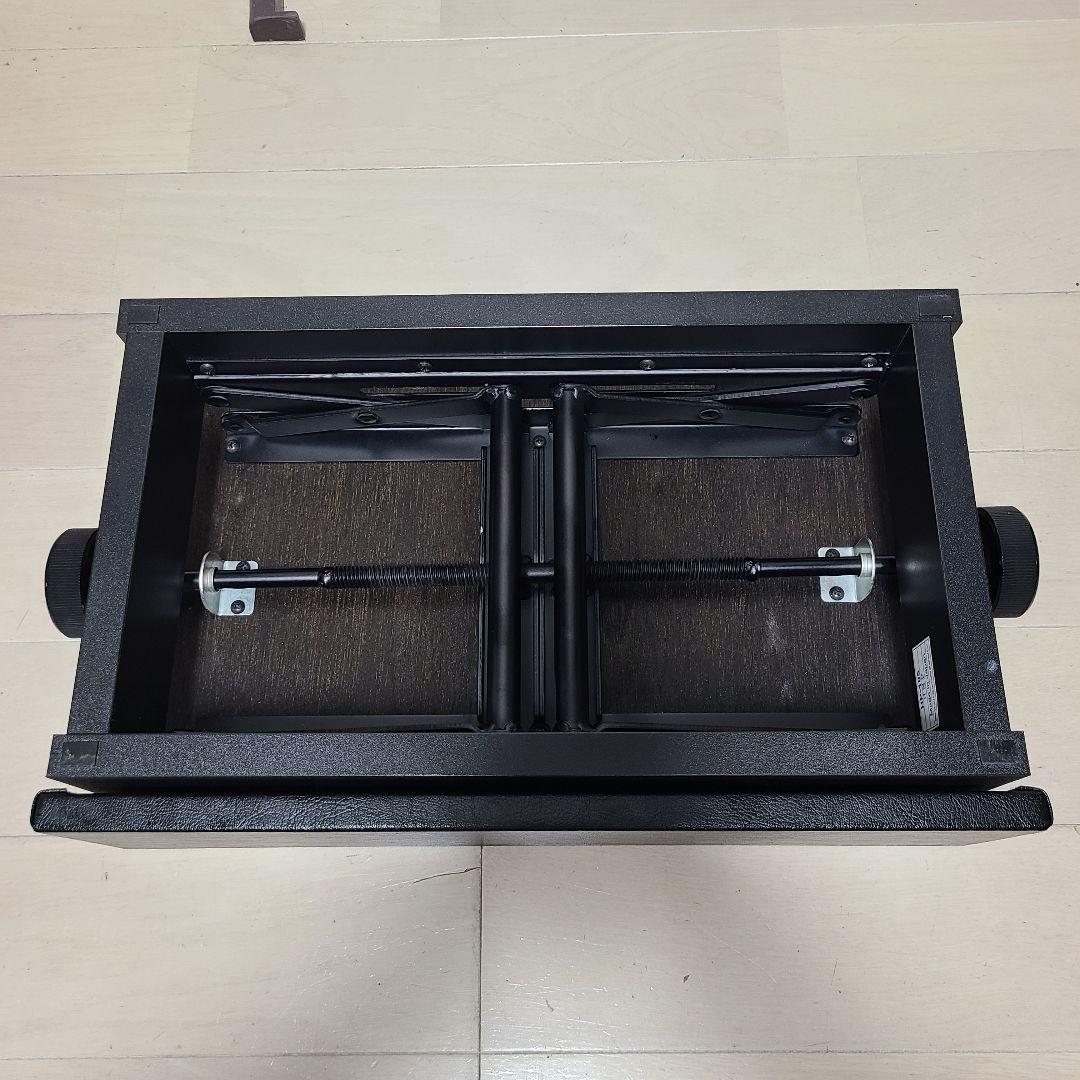 ほぼ新品　YAMAHA ピアノ　足台　HP-105 高低補助台 踏み台 幼児用