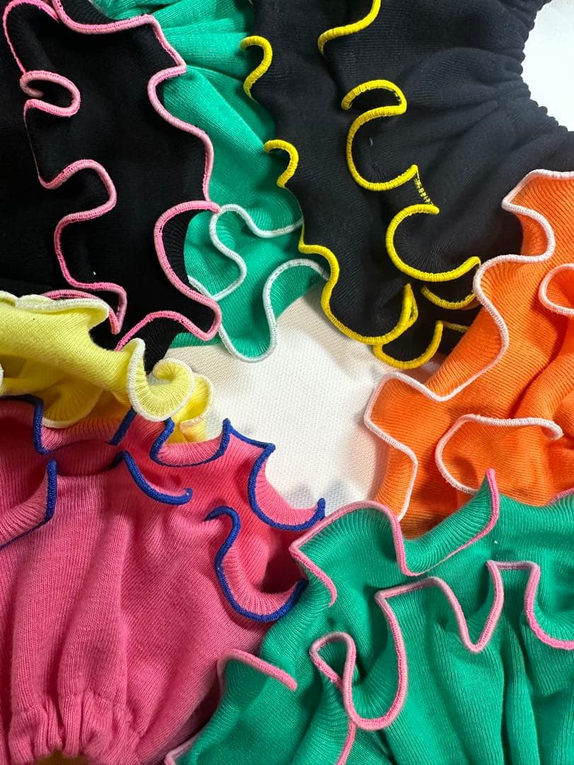 ふゆ　フリルスタイ8枚 よだれ掛け　ハンドメイド