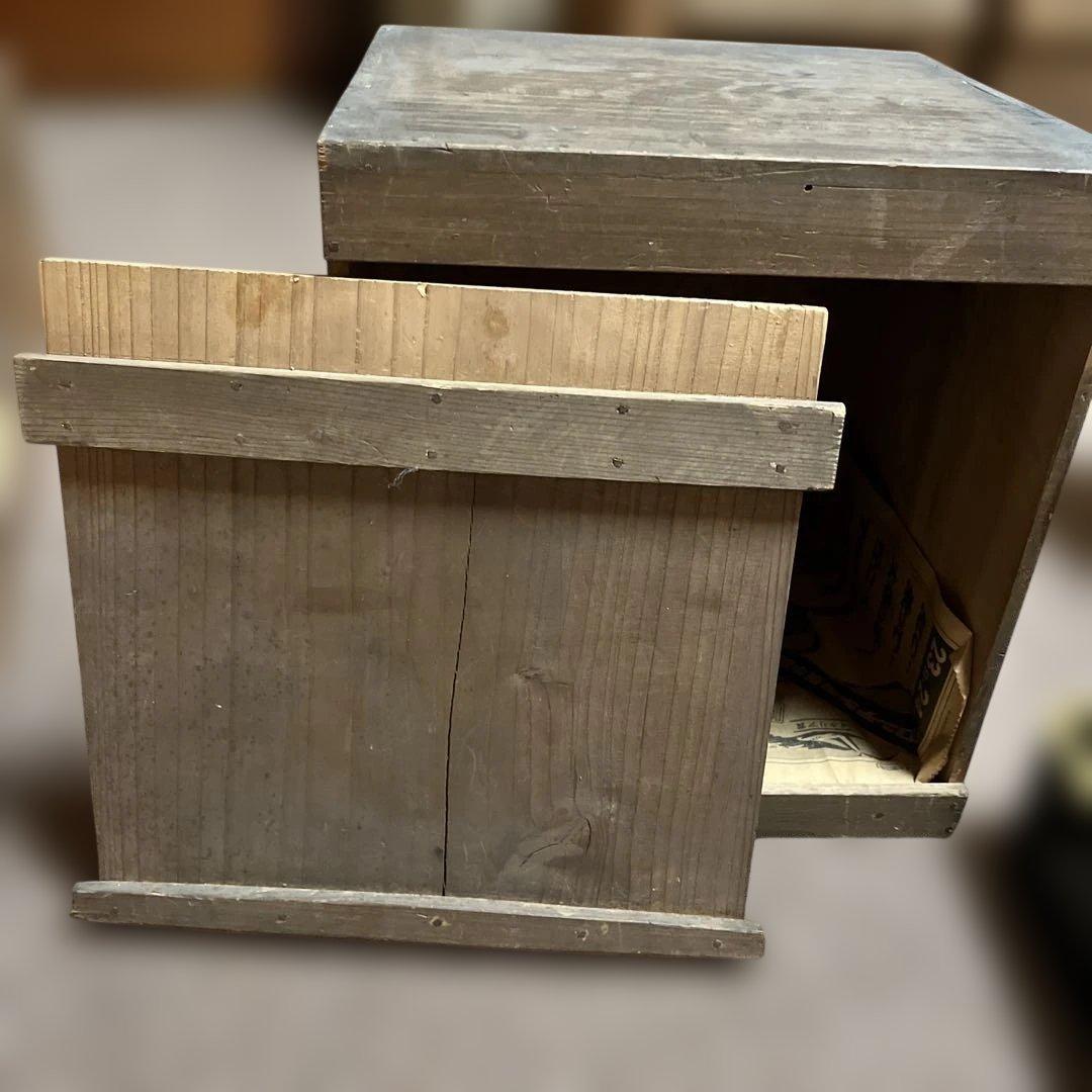 輪島塗重箱 アンティーク　木箱入り　26日迄の出品です