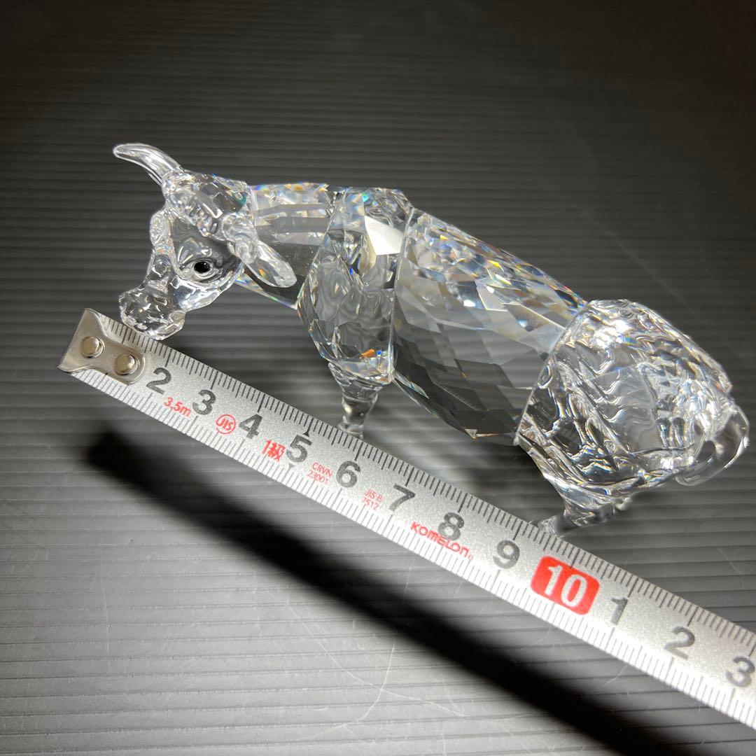 スワロフスキー　うし置物　横幅約11㎝　東Y7-0730⭐︎1Fタカチ