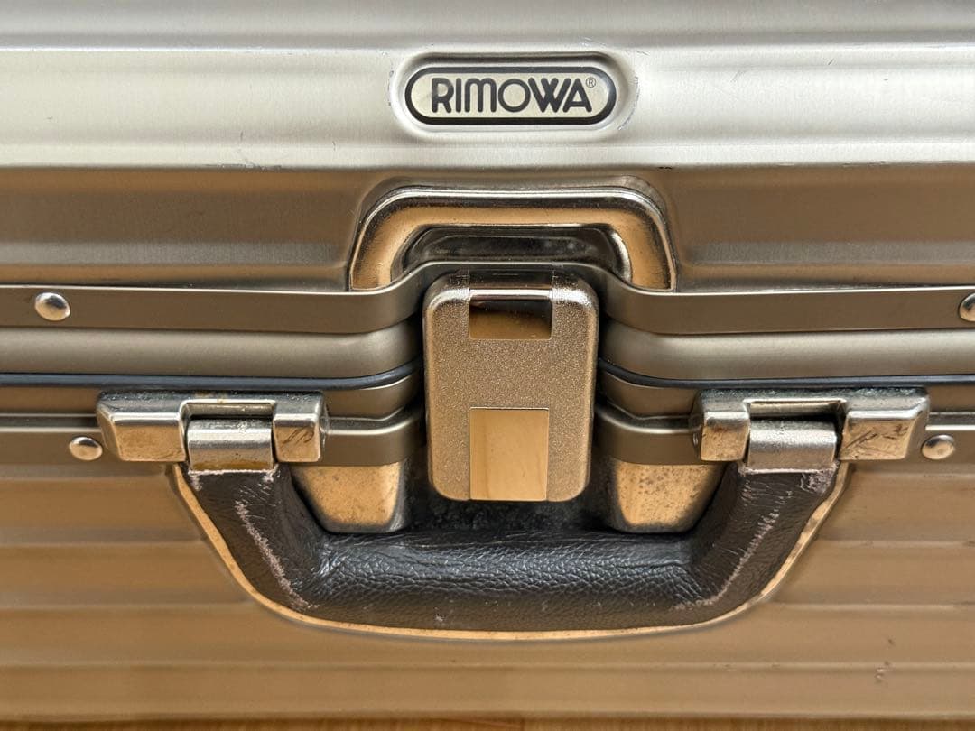 リモワ　RIMOWA PREMIUM シャンパンゴールド　トパーズ　63L　2輪