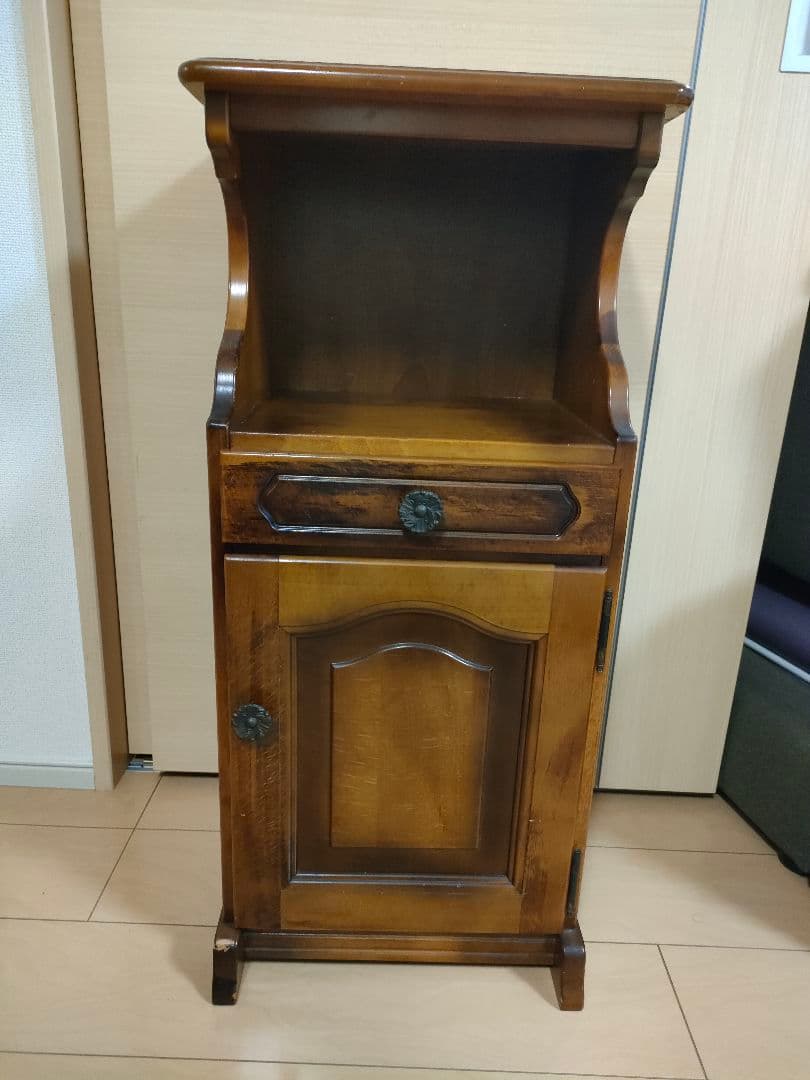 カリモク コロニアル 電話代 花台