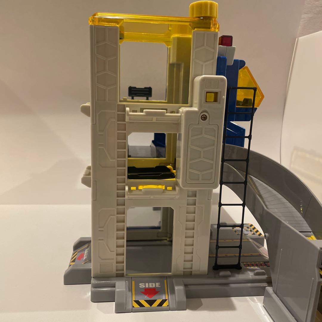 トミカ ハイパーブルーポリス ステーション 動作確認済み 美品