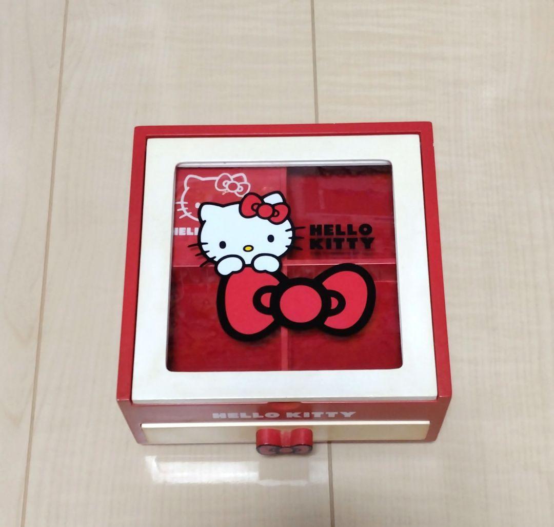 ハローキティ コスメボックス ミニドレッサー オルゴールジュエリーボックス