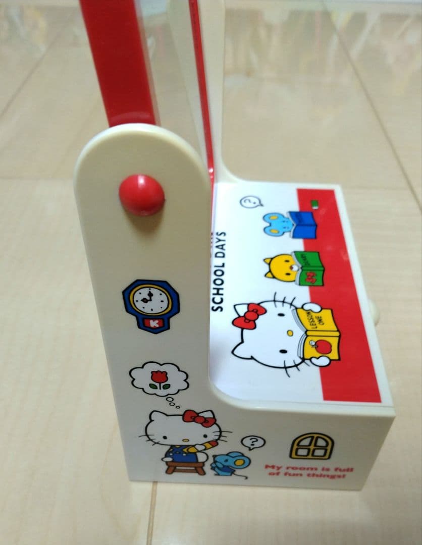 ハローキティ コスメボックス ミニドレッサー オルゴールジュエリーボックス