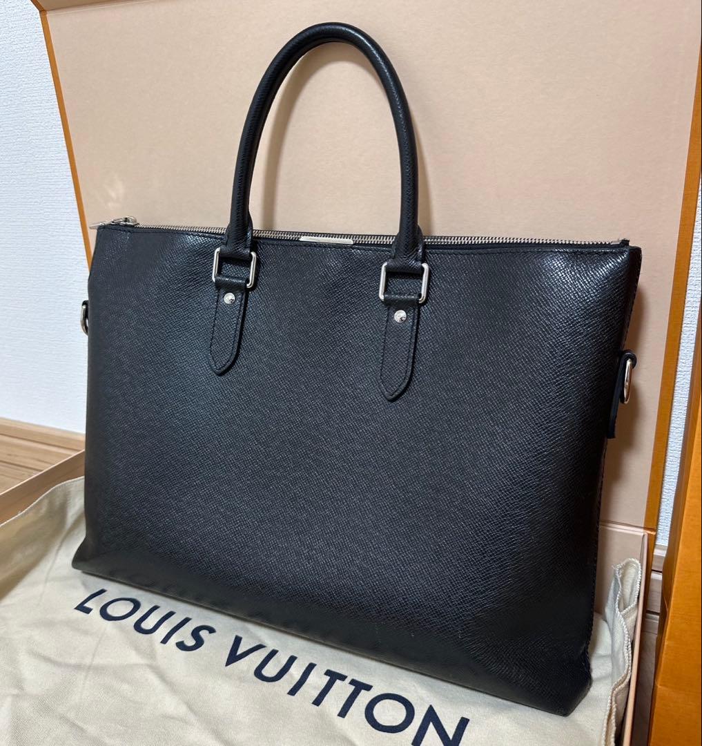 LOUIS VUITTON ルイヴィトン タイガ アントン ブリーフケース