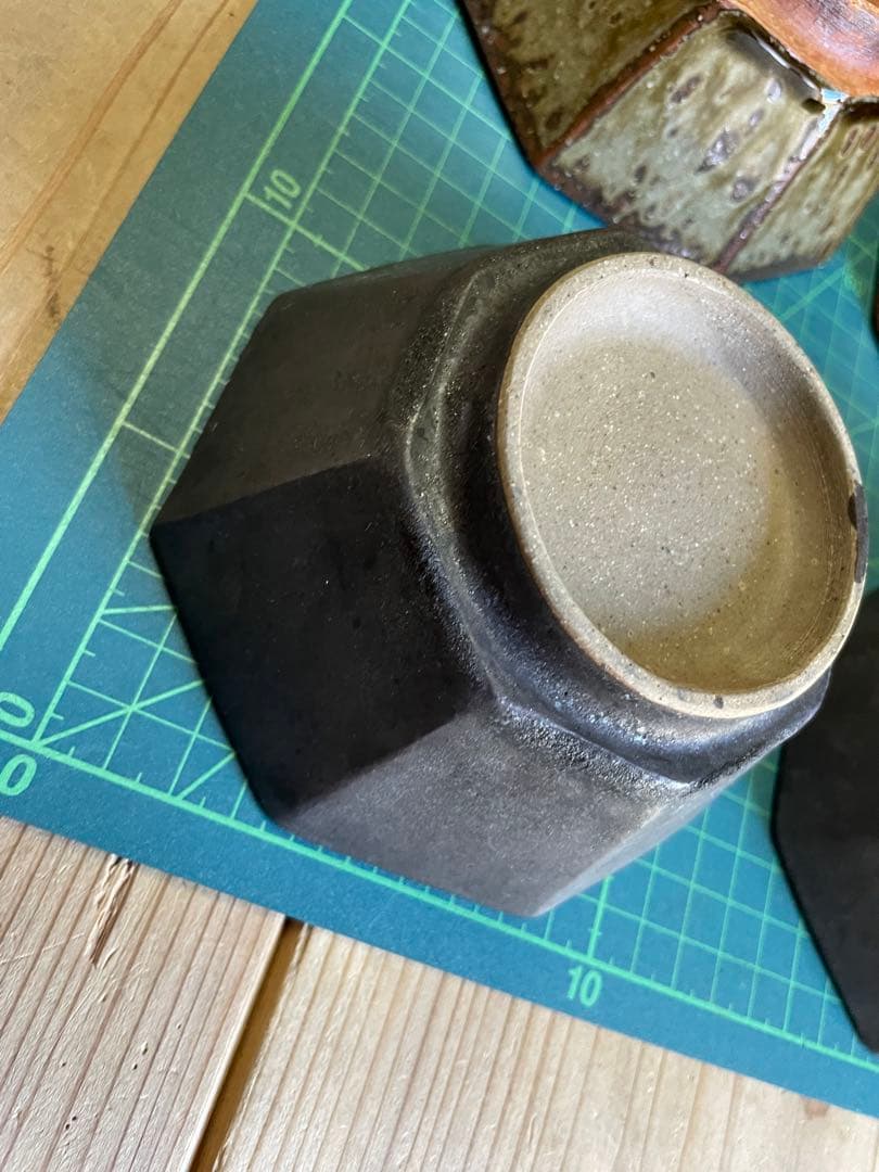 s*a様 宮城陶器　宮城正幸　八角鉢　四つ【m1402 沖縄　やみむん　骨董　民