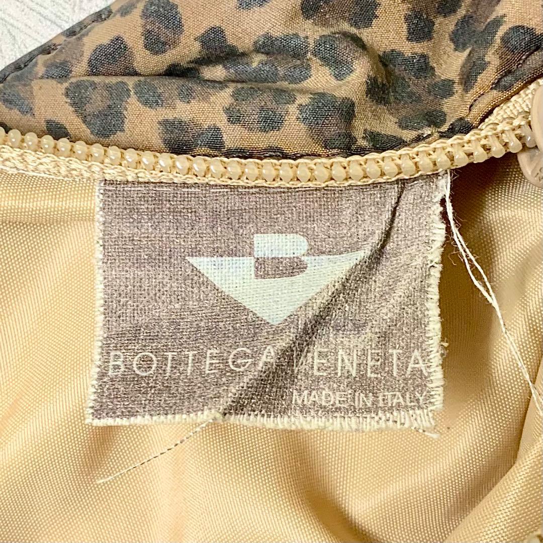 ボッテガヴェネタ　ヒョウ柄　ショルダーバッグ