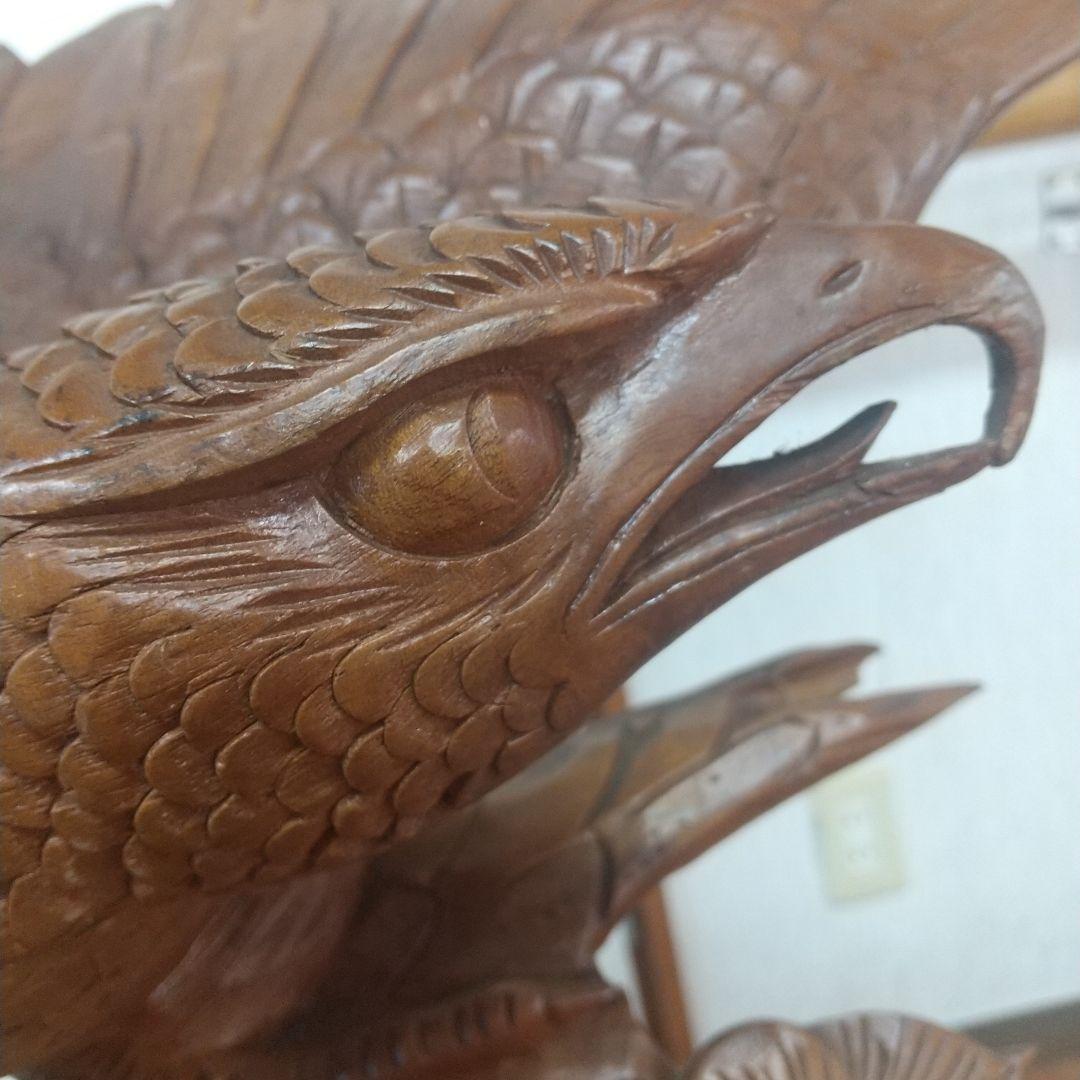木彫り 鷹の彫刻 美術品 置物インテリア装飾