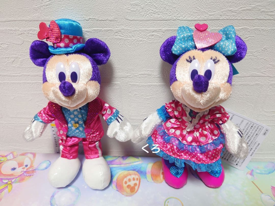 ❤ディズニー♡パルパルーザ❤ミニーファンダーランド❤ぬいぐるみバッジ 2点♡新作