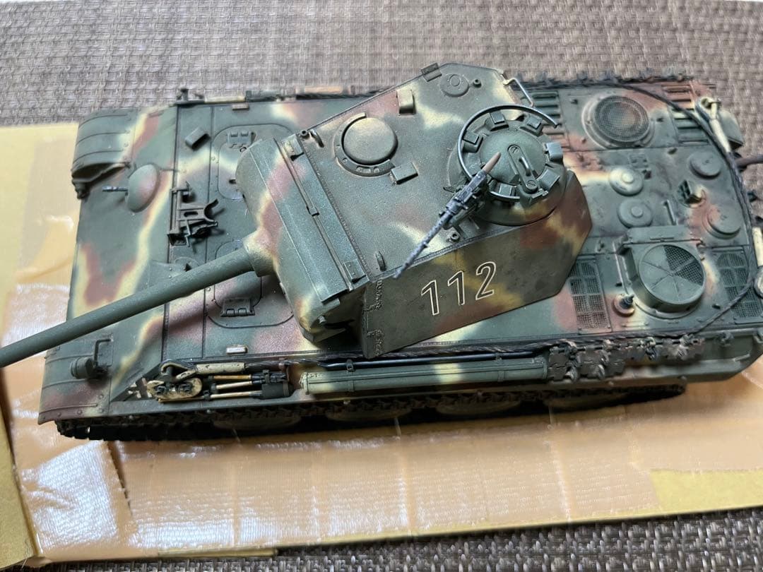 1/35 独パンサーG型(兵士1体付き)