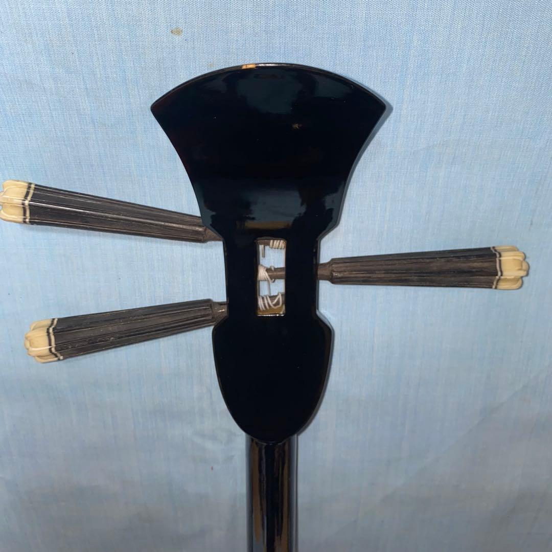 沖縄民族楽器　三線本体 強化張り蛇皮製 付属品　鍵付きハードケース