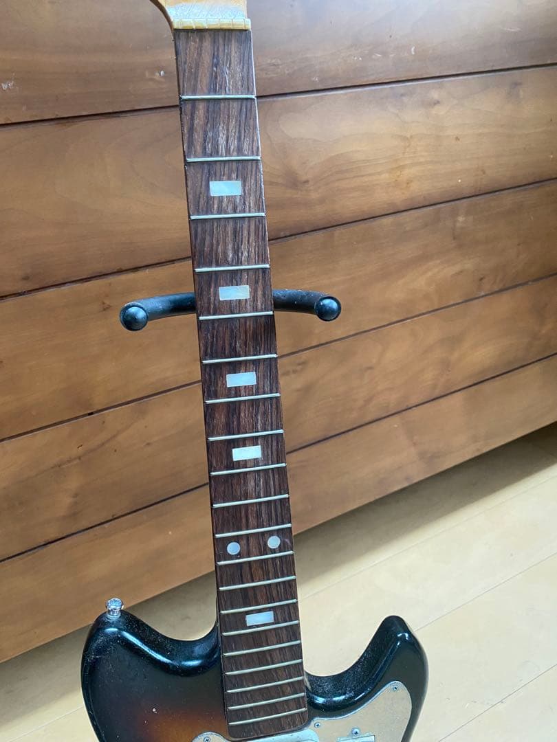 ゆうさん専用グヤトーンのエレキギター　LG-65T ジャンク