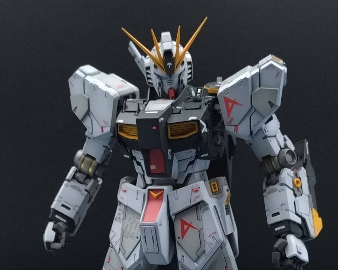ガンプラ　完成品　MG1/100 νガンダムver.ka