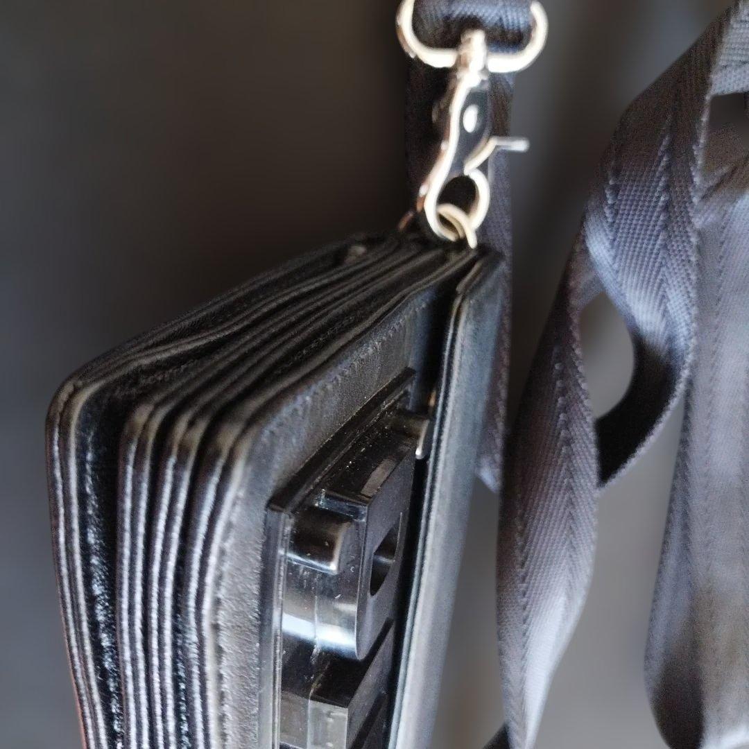 DIESEL ブラックショルダーバッグ【男女兼用】