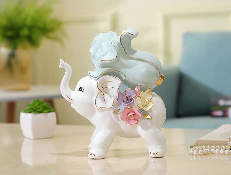 象の陶磁器の置物、家庭の装飾品を創造します