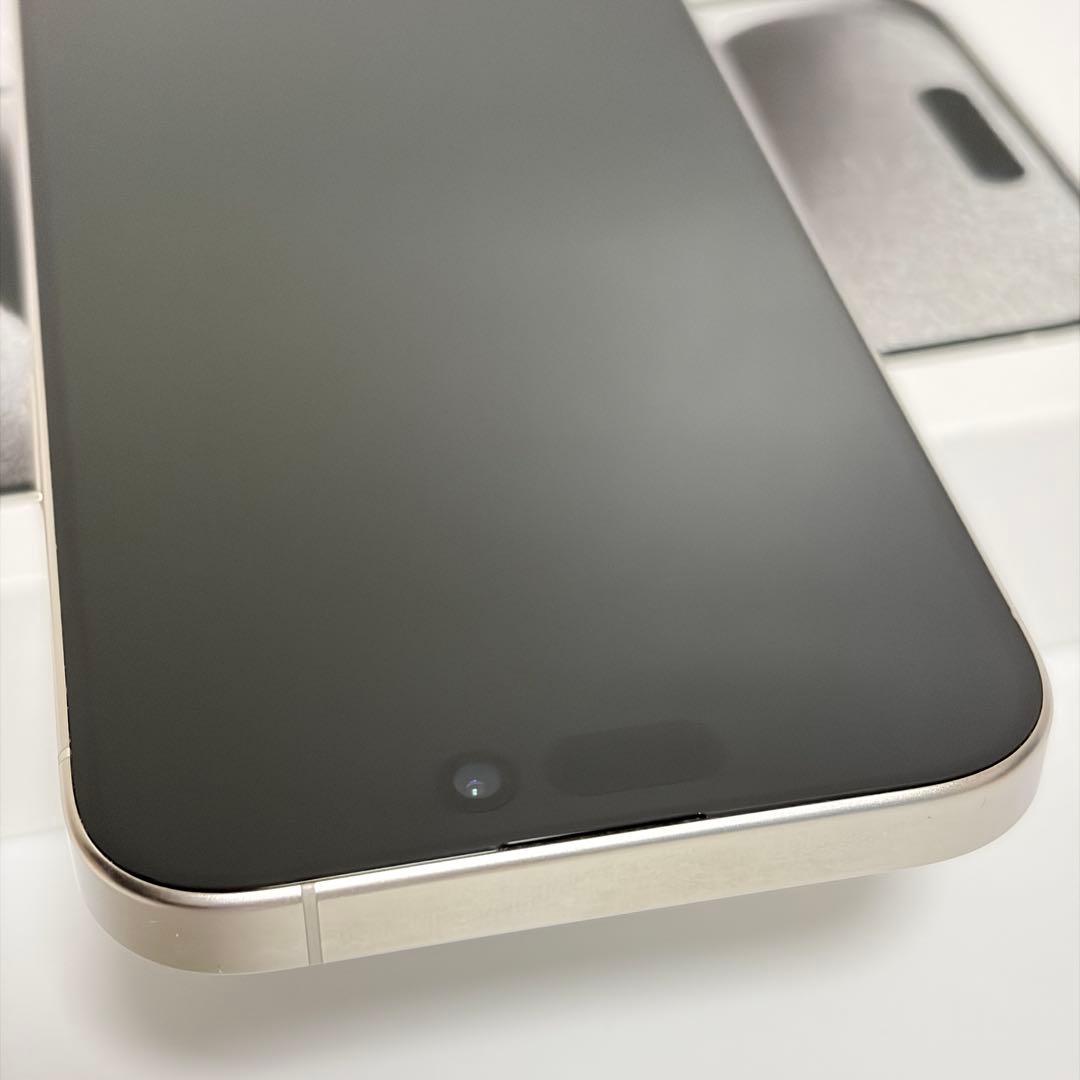 iPhone 15 Pro 256GB ホワイト