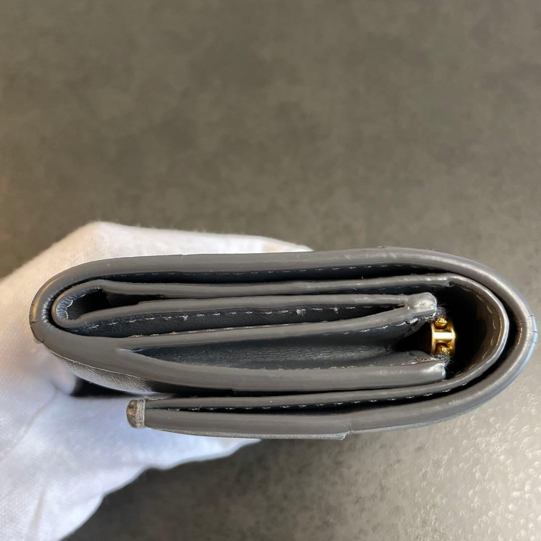 【使用感少ない】ボッテガヴェネタ　三つ折り　財布　ウォレット