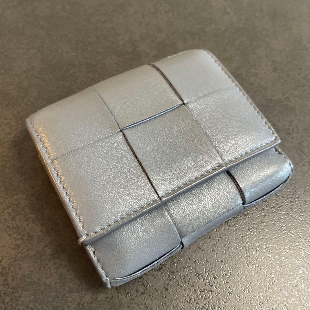 【使用感少ない】ボッテガヴェネタ　三つ折り　財布　ウォレット