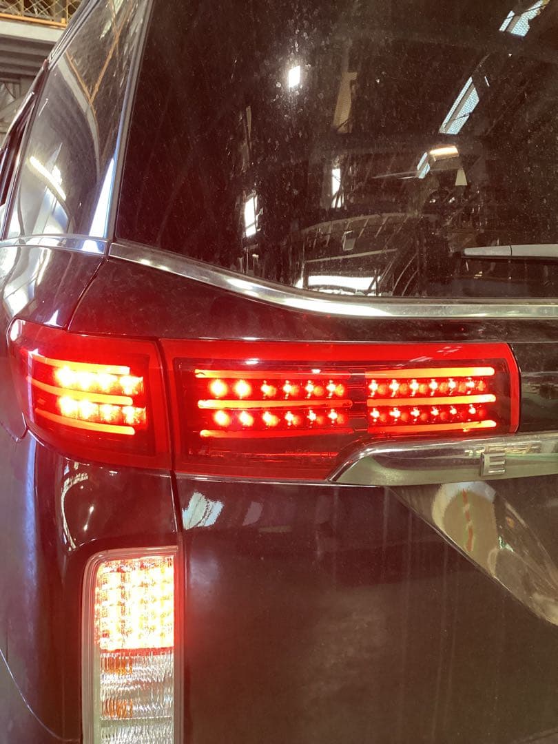 エルグランド E52系 Valenti ヴァレンティ LEDテールランプ