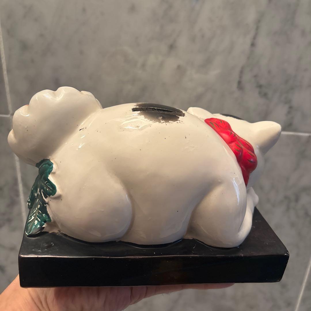 1950年代ヴィンテージ手描きの瞳やまつ毛が美しく存在感がある眠り猫