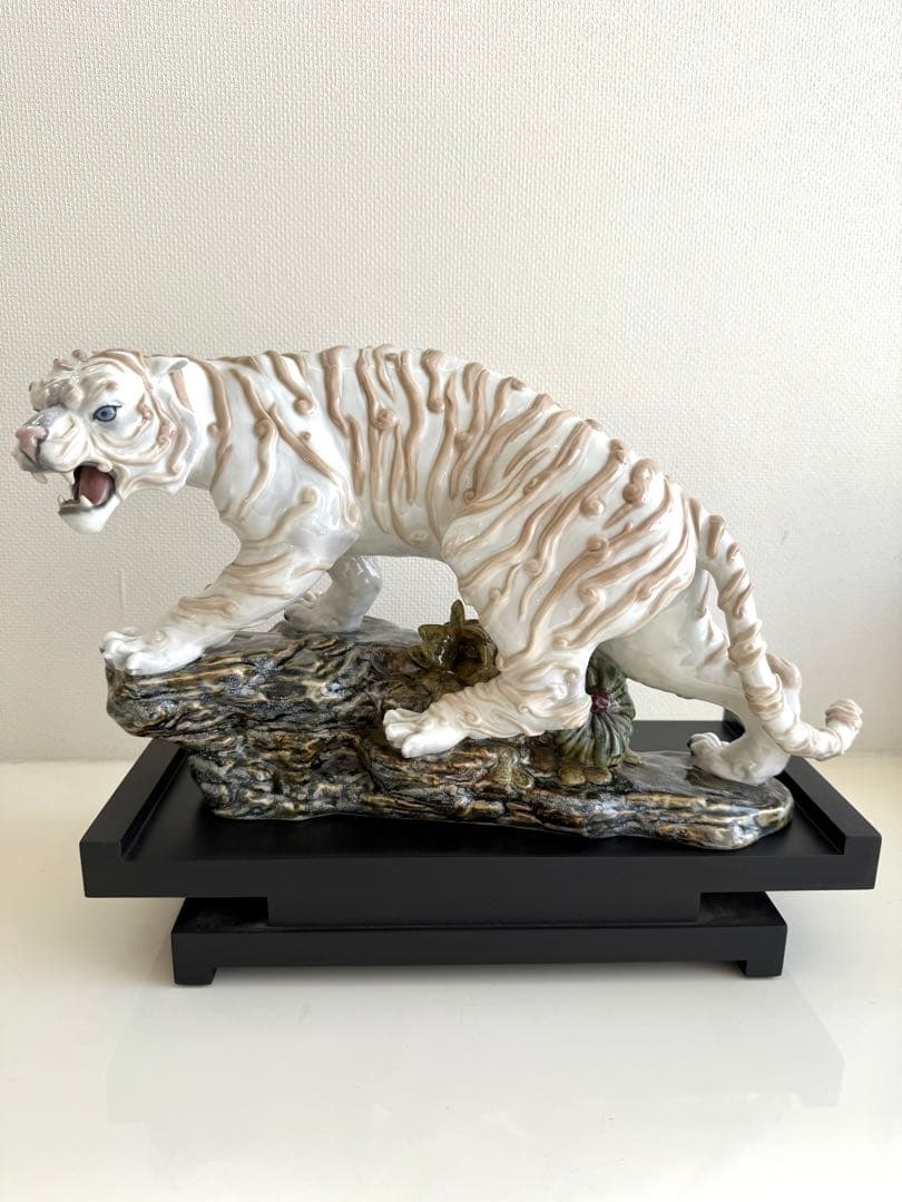 LLADRO世界限定1500体 白虎Mythological Tiger L.E