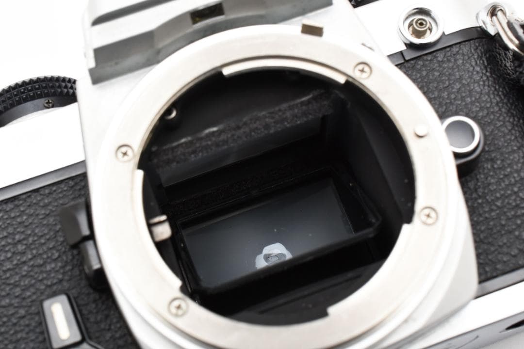 ★各部モルト張り替え済・外観美品★ニコン Nikon FM ボディ #18056
