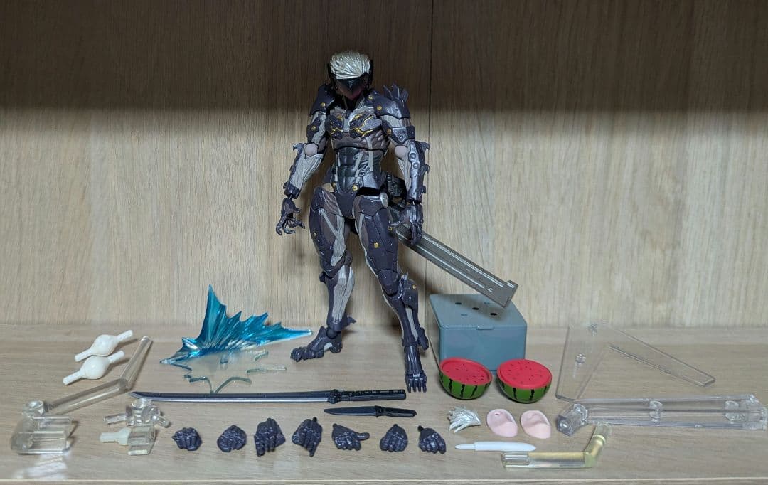 メタルギア　雷電　アメイジングヤマグチ　リボルテック　1/12　フィギュア