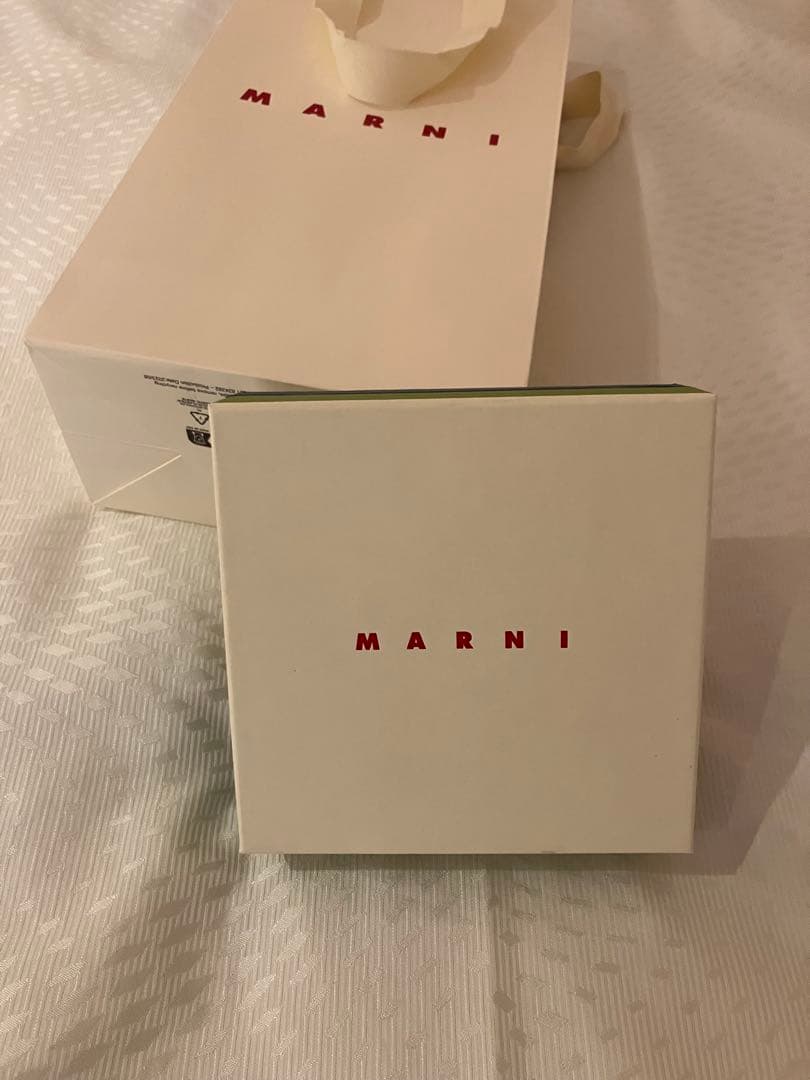 K*o様 marni マルニ 三つ折り財布 ブラック