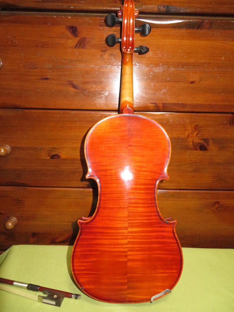 SUZUKIバイオリン　no特.2　 1971 年製　サイズ：4/4　欠けあり