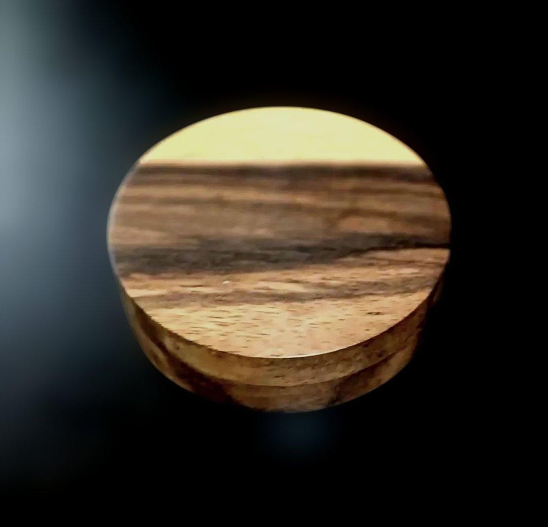 黒柿材香合 　乾燥数十年 自然乾燥