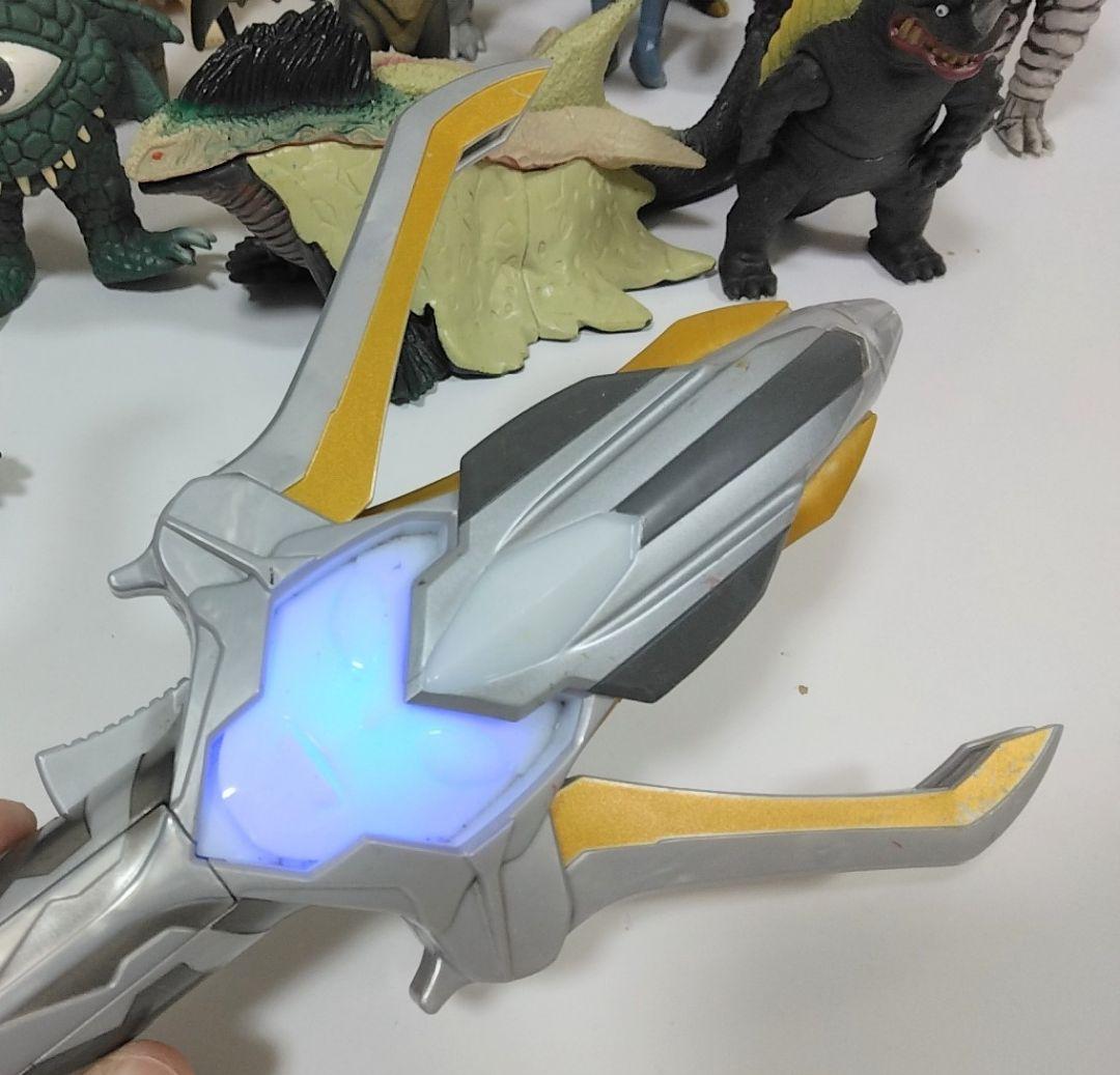ウルトラマンシリーズ 怪獣フィギュア39体＋DXギンガスパーク付き☆全40個