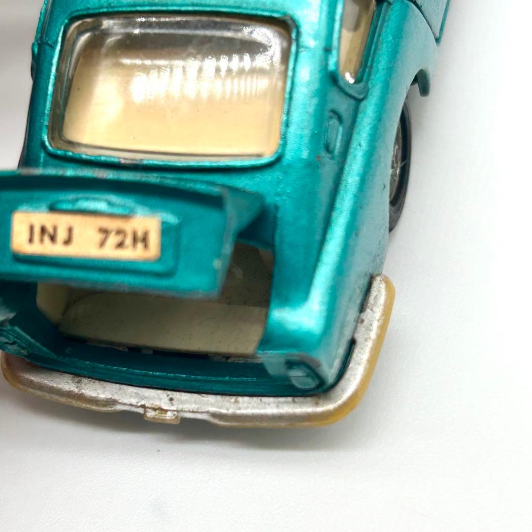 DINKY TOYS ASTON MARTIN ダイキャスト製ミニカー 英国製