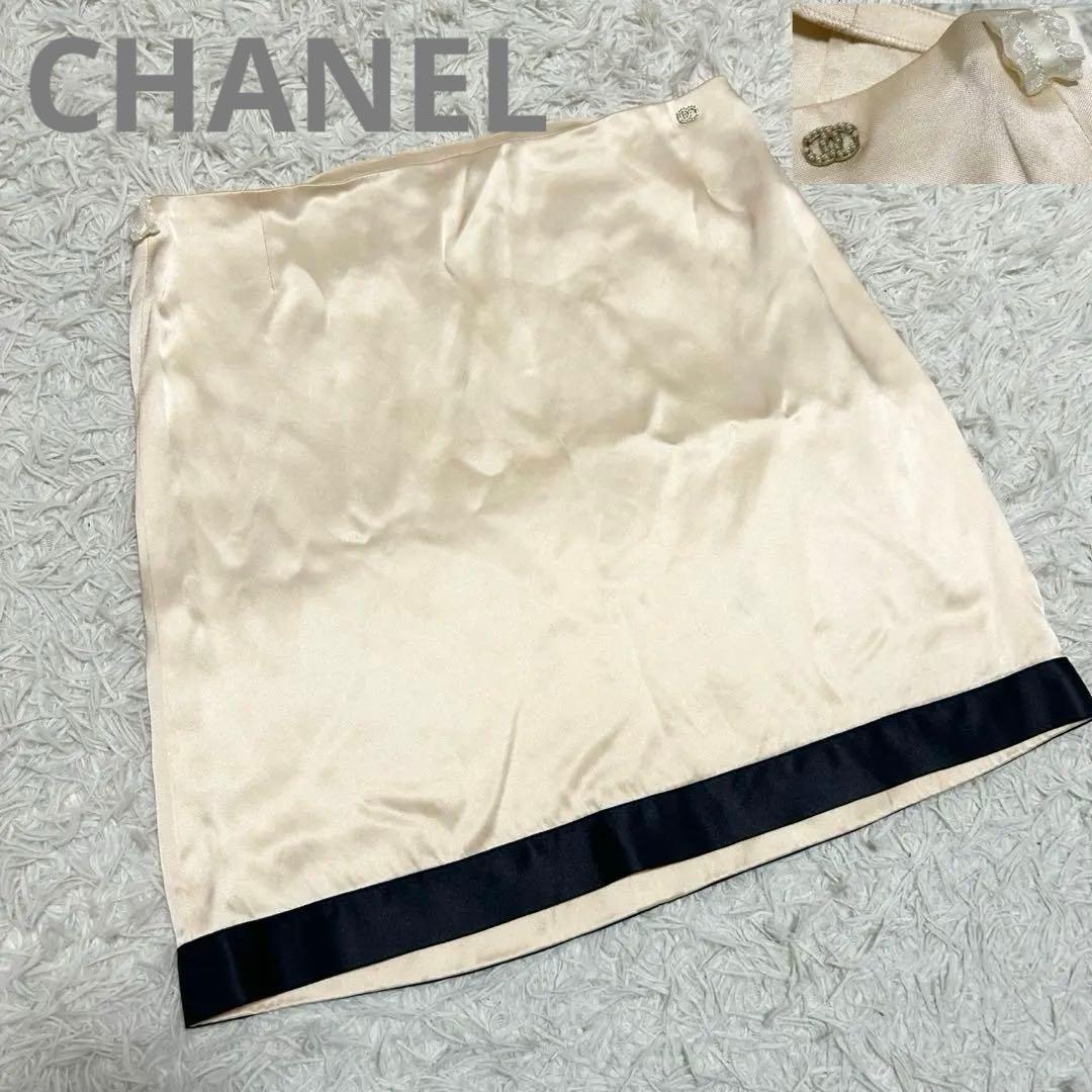 CHANEL シルク100% ココマーク パール リボン 光沢 フレアスカート