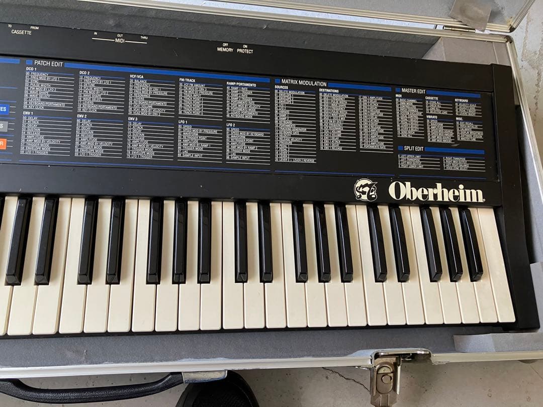 Oberheim オーバーハイム シンセサイザー Matrix-6