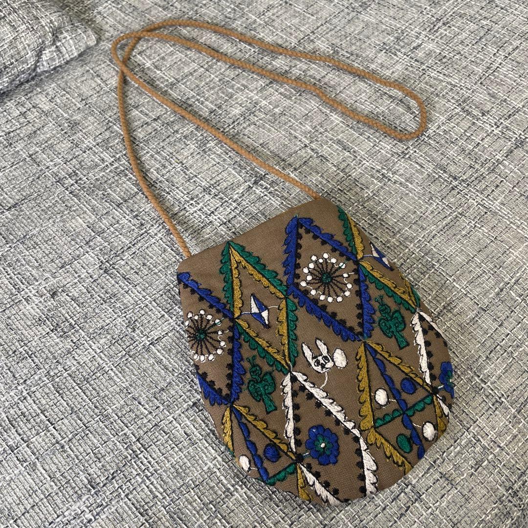 美品 ミナペルホネン forest diamond ポシェット