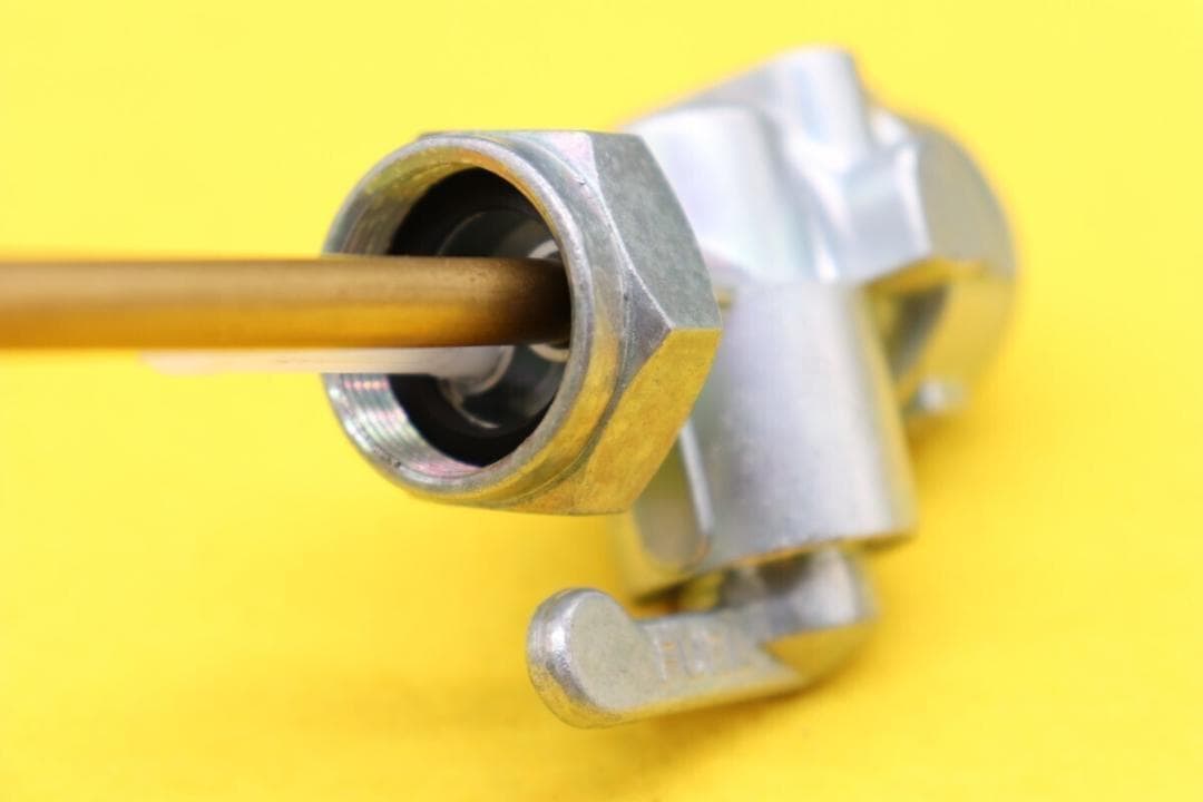 W1 W1SA W3 W1S 650RS 燃料コック 51023-045 046