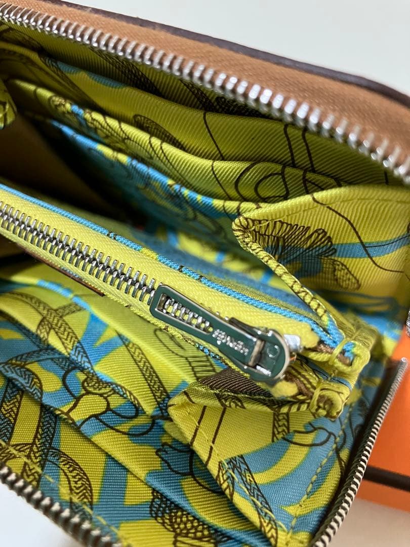 超美品★エルメス アザップ シルクイン コンパクト エプソン Z刻印 正規品