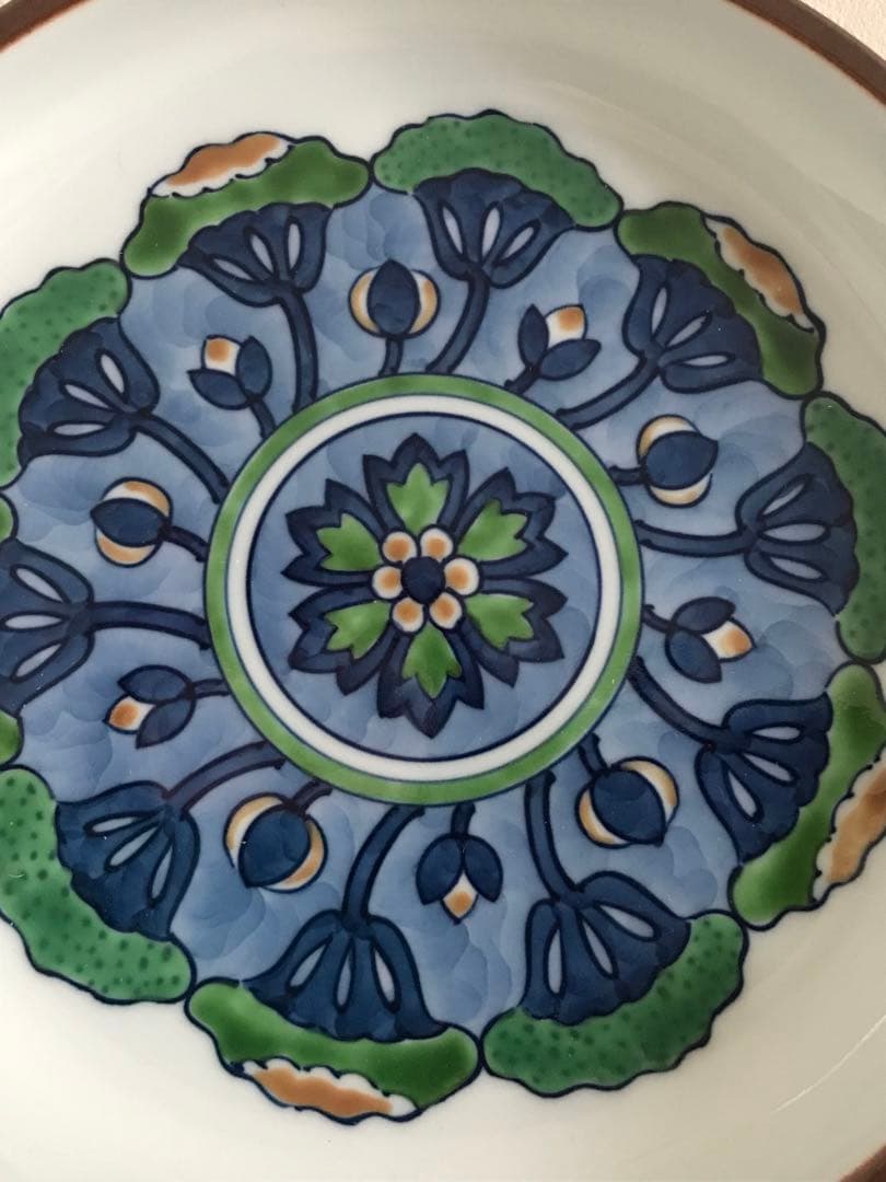 【新品】　希少品【新品・源右衛門】有田焼　染錦絵　飾り皿　深皿　木箱付き