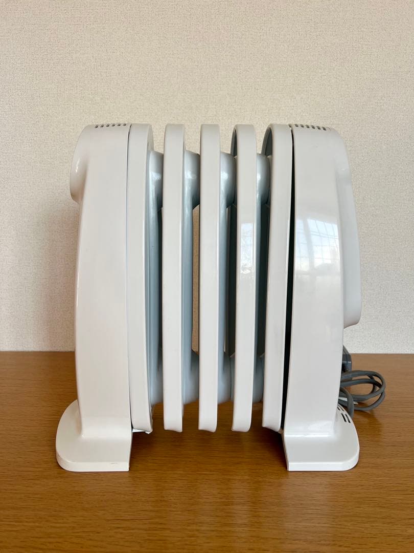 De'Longhiオイルヒーター デジタル表示 コンパクト