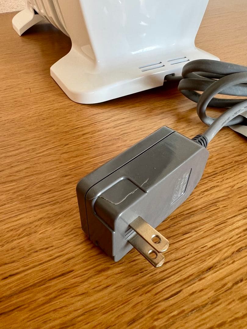 De'Longhiオイルヒーター デジタル表示 コンパクト