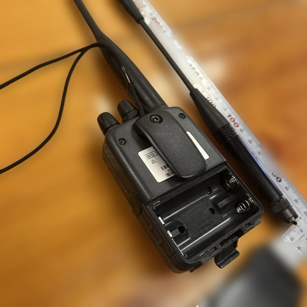 YAESU VR-120 広帯域ハンディ受信機 スタンダード　エアバンド