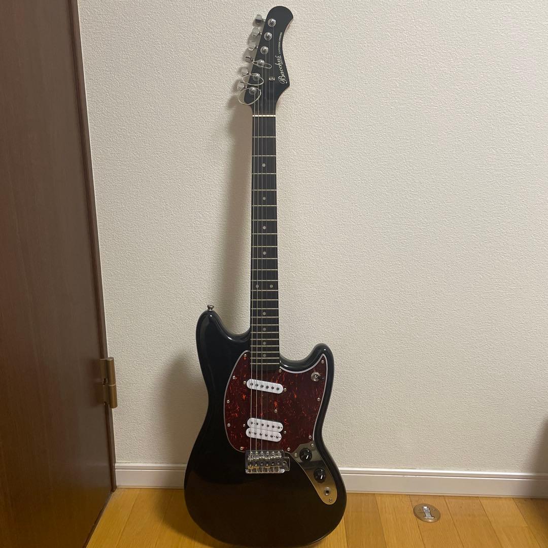 Bucchus バッカス　エレキギター　ムスタング
