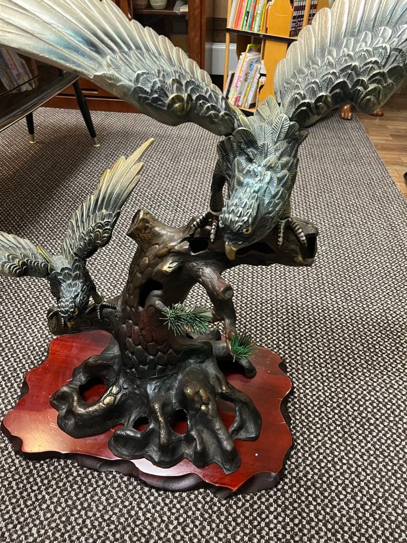 大幅お値引きしました！　鷹の置物　 金属製　 オブジェ　夫婦鷹　美品