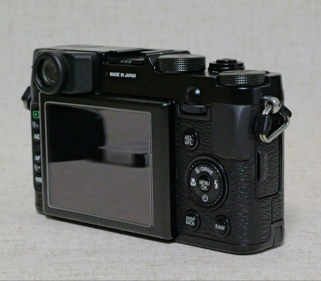 富士フイルム（FUJIFILM） X10 FX-X10 コンデジ カメラ
