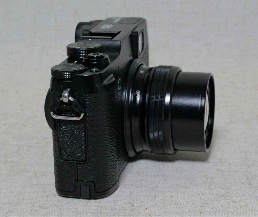 富士フイルム（FUJIFILM） X10 FX-X10 コンデジ カメラ