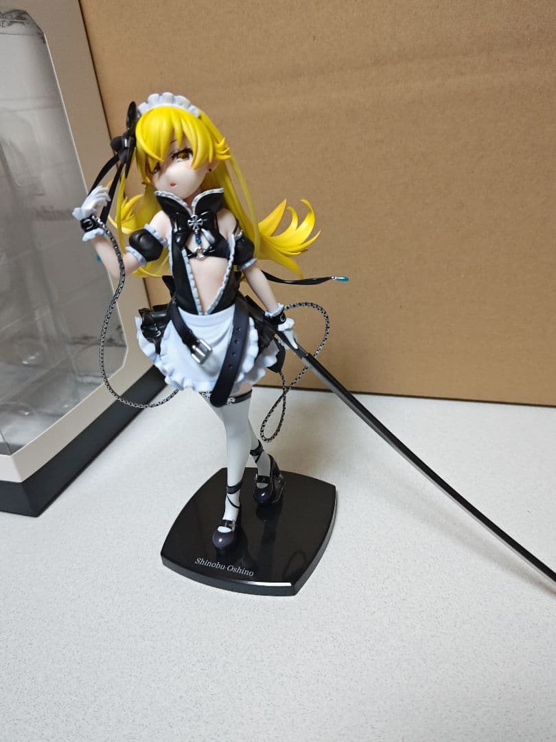 忍野忍　メイド　フィギュア　物語シリーズ