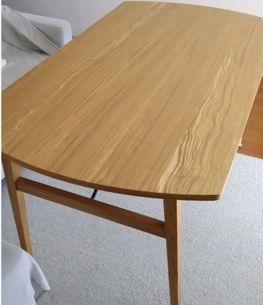 ウニコ　クラルス　ダイニングテーブル