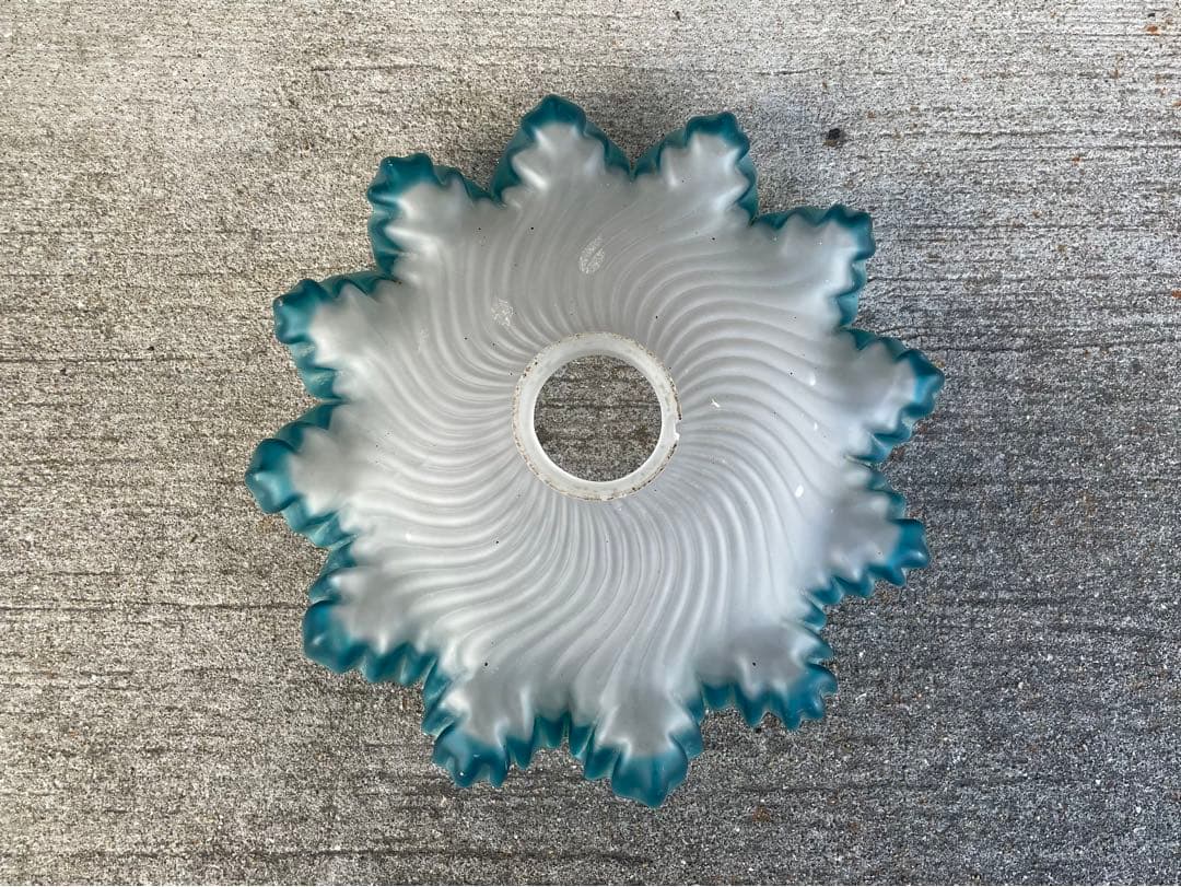 96. 40’s フランスアンティーク　古民家 ガラスシェードペンダントランプ